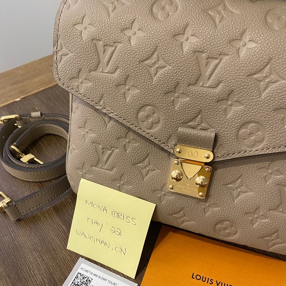 *SOLD* Pochette Metis in Monogram Leather ❤️ - Picture 2 of 11